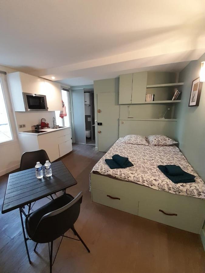 Ferienwohnung Studio Equipe Metro Abbesses A Montmartre Paris Exterior foto